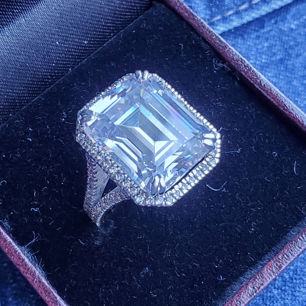 14k WHITE GOLD 4.3 MOISSANITE RING
